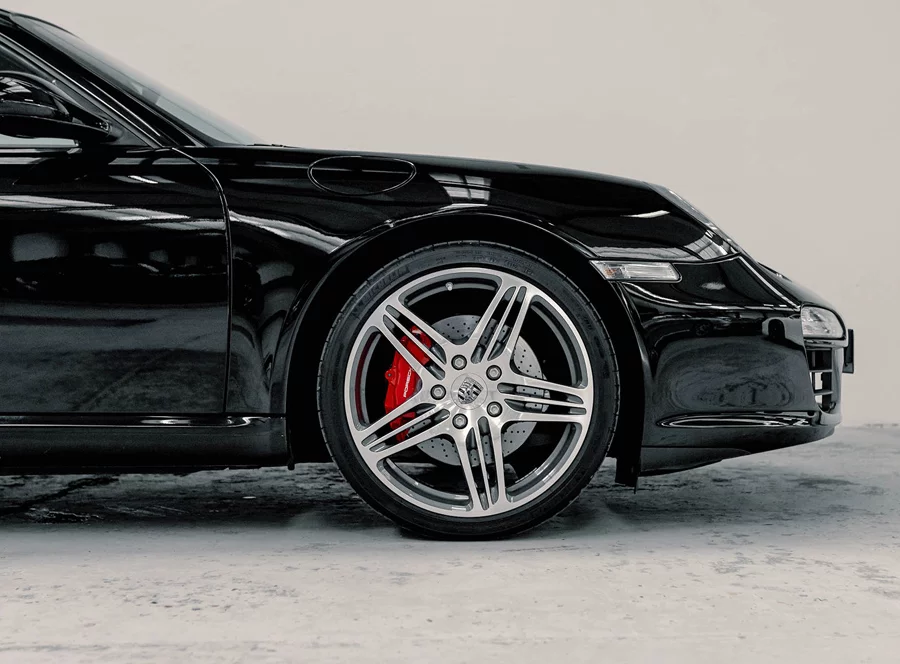 Jízda v Porsche 911 polygonu Brno - 4 kola